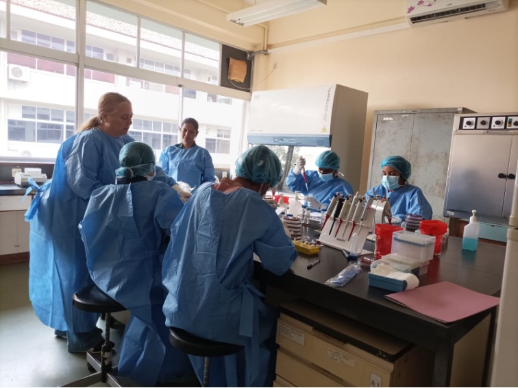 Group of trainees at genomics practice